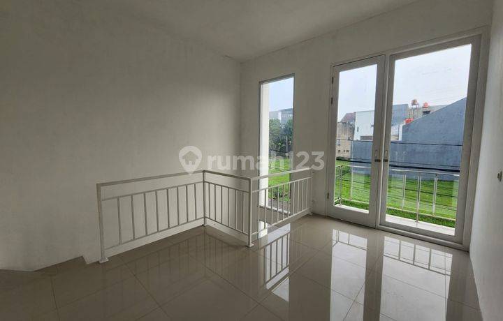 Dijual Rumah Cantik Modern Minimalis di Taman Mekar Agung