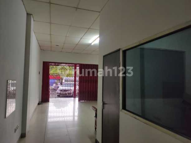 Lokasi Strategis Mainroad kawasan Ramai di Jl Mekar Utama 