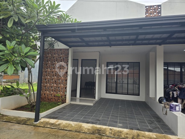 Nice 1-Storey House, Large Land, Near Good Schools, Hospital, 10 Minutes to KRL Station, Flood-Free, Comfortable Location