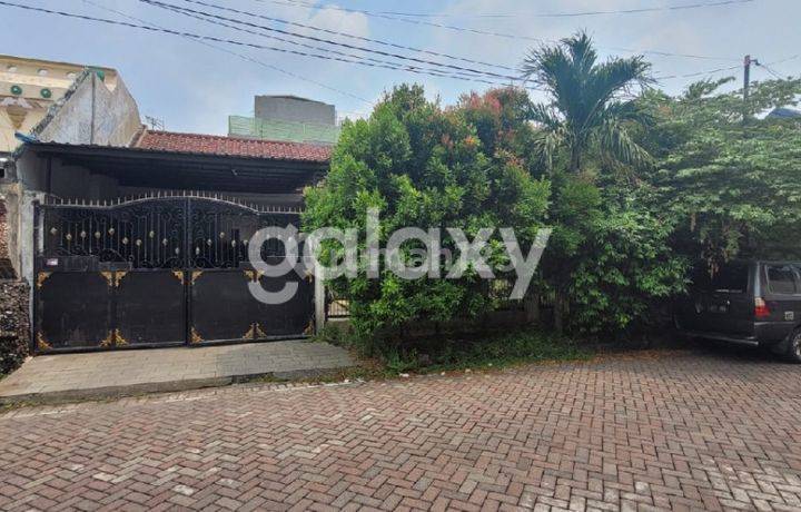Dijual rumah Darmo Satelit utara
