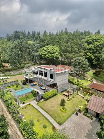 Villa Puncak Mewah Full Furnished View Gunung Gede Dan Pangrango