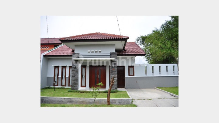 Rumah Minimalis 2 Lantai, Wisma Permai Surabaya,Dekat Galaxy Mall