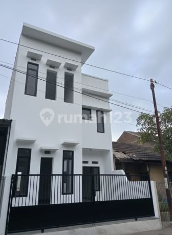 Rumah Baru Graha Rancamanyar Jl. Melati Raya 2 Lantai Full Beton Rumah Baru Graha Rancamanyar Jl. Melati Raya 2 Lantai Full Beton