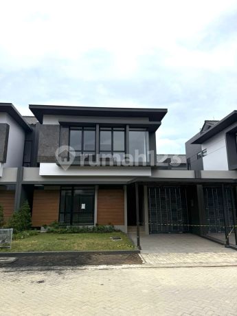 Turun Harga! Rumah Nyaman & Asri 2 Lantai di Kbp Tatar Nilapadmi Turun Harga! Rumah Nyaman & Asri 2 Lantai di Kbp Tatar Nilapadmi