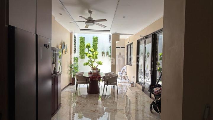 Rumah Mewah Hook Semi Furnish Kota Kertabumi Podomoro Karawang Rumah Mewah Hook Semi Furnish Kota Kertabumi Podomoro Karawang