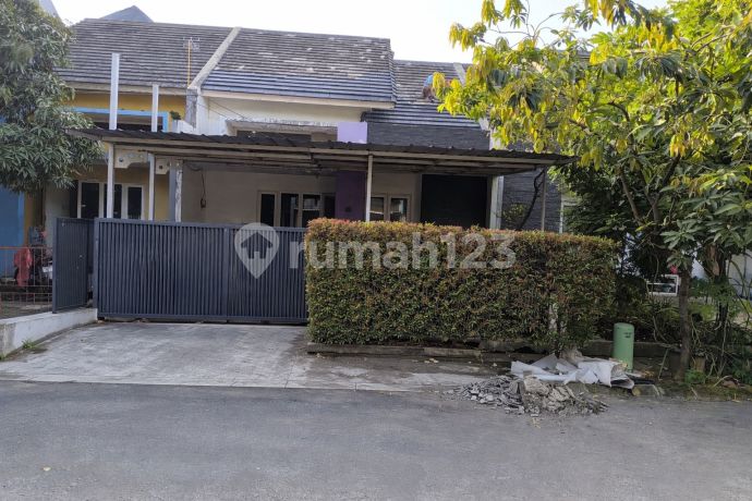 Affordable 1 1/2 Story Ready-to-Occupy House, Violet Garden Bekasi