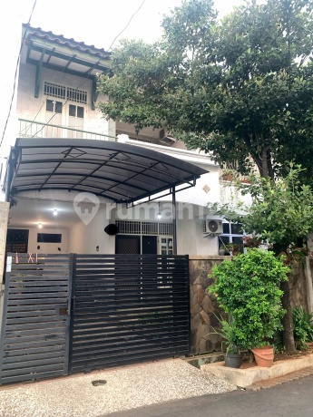 Rumah Siap Huni Dekat Mercubuana Di Komplek Minagapura