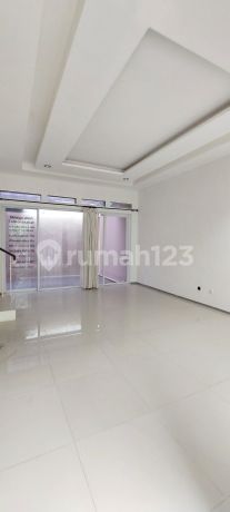 Rumah Cantik Modern Minimalist di Bintaro Park, Pondok Ranji