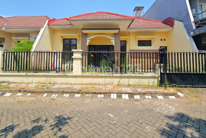 Palm Spring Regency House Jambangan Surabaya 12x20 Land Certificate Flash Sale Price Drop 500 Million Quick Grab