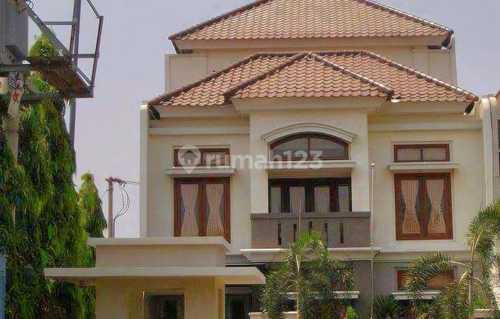 Flash Sale Rumah 3 Lantai Central Park Klampis Regency Semolowaru Surabaya Bangunan Terawat Interior Mewah 4man Dkt Merr