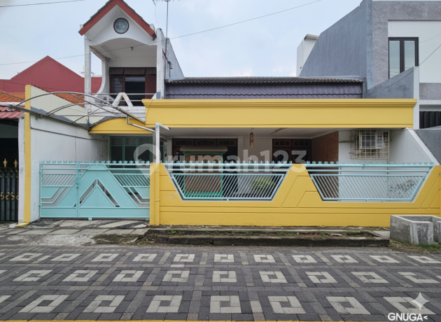 Rumah Luas 267M² Bangunan, Harga Masuk Akal Area Surabaya Selatan Bendul Merisi Permai - Surabaya Selatan