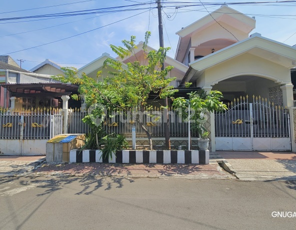 Rumah Wisma Pagesangan Surabaya 11x15 1.5Lt SHM Kamar Banyak Dkt Masjid Agung Jual Cepat Rumah Wisma Pagesangan Surabaya 11x15 1.5Lt SHM Kamar Banyak Dkt Masjid Agung Jual Cepat