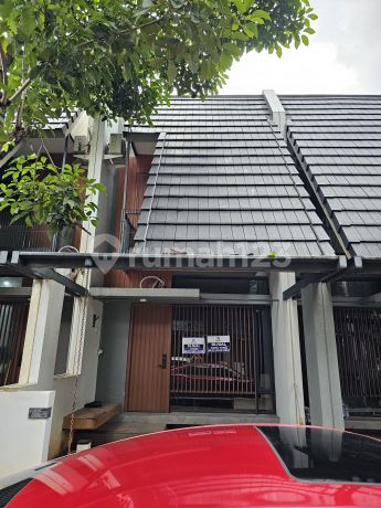 Rumah 2 Lantai Semi.furnished Fleekhauz Bsd Tangerang Rumah Bagus di Bsd City