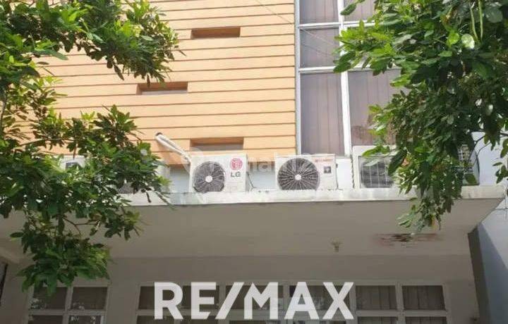 Murah Jual Ruko Bagus 3 Lantai Di Terrace Suite Cinere Belleview Depok