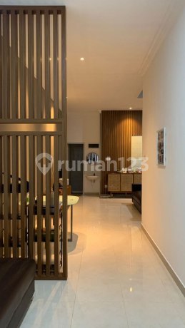 Bu, Rumah 2 Lantai Mulyosari Baru Full Furnished