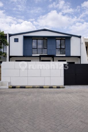 Sutorejo South Warehouse House Ready to Live Good Near Unair Galaxy Mall 2 Carport