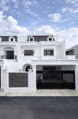 Tinggal 2 Unit Lagi! Rumah American Classic Mewah Bintaro | 4Kt | Dekat Tol Tinggal 2 Unit Lagi! Rumah American Classic Mewah Bintaro | 4Kt | Dekat Tol