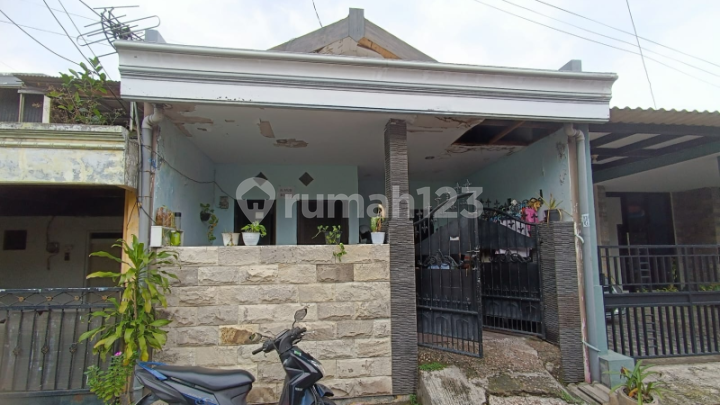 Residential Land Calculation House, Wisma Tropodo, South Facing