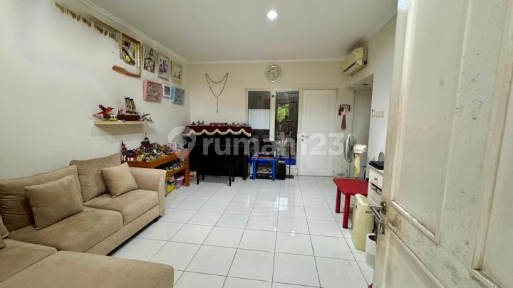 RUMAH SEMI FURNISH BAGUS NYAMAN DAN ASRI DI CLUSTER LE VESTA LIPPO CIKARANG DEKAT PINTU TOL CIBATU