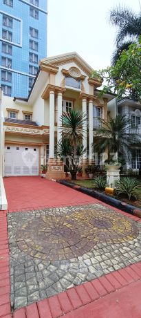 Dijual Cepat Rumah Mewah Furnished Cluster Virginia Lagoon Bsd City