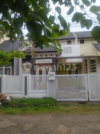 House in Buah Batu Regency Complex, Bandung City. Rarely Available.