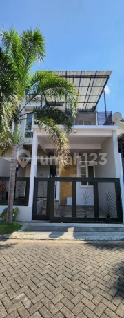 Rumah 2 Lantai Jual Siap Huni Graha Mulia Malang