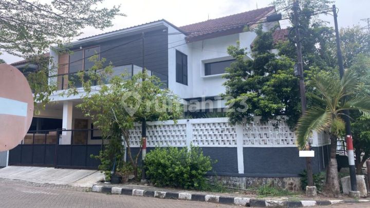 Rumah Hook Mewah Dengan Pool Di Prima Lingkar Asri Caman Bekasi Rumah Hook Mewah Dengan Pool Di Prima Lingkar Asri Caman Bekasi