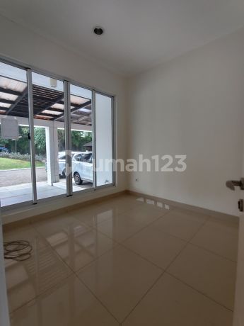 Rumah Siap Huni di Green Puri Jakarta Barat Strategis 