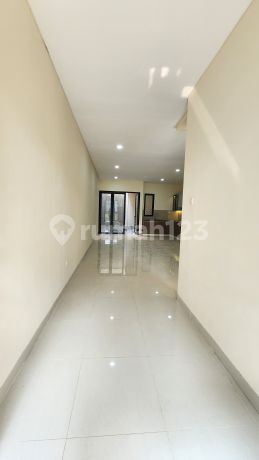 Brand New House di Metland Puri Tangerang Strategis 