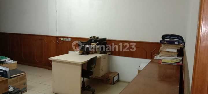 For Sale: Kebon Jeruk, West Jakarta Shop House - Ready to Occupy, Easy Access