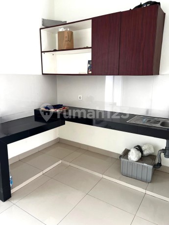 Nepis! Nice 2-Story House Close to Shopping Center in Green Puri, West Jakarta Nepis! Nice 2-Story House Close to Shopping Center in Green Puri, West Jakarta