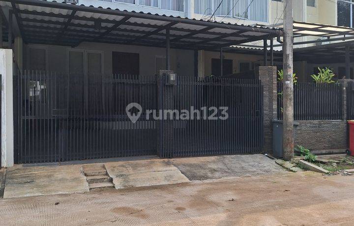 Rumah Modern Minimalis Dalam Komplek Cirendeu Permai, Dekat Stasiun Mrt Lebak Bulus 