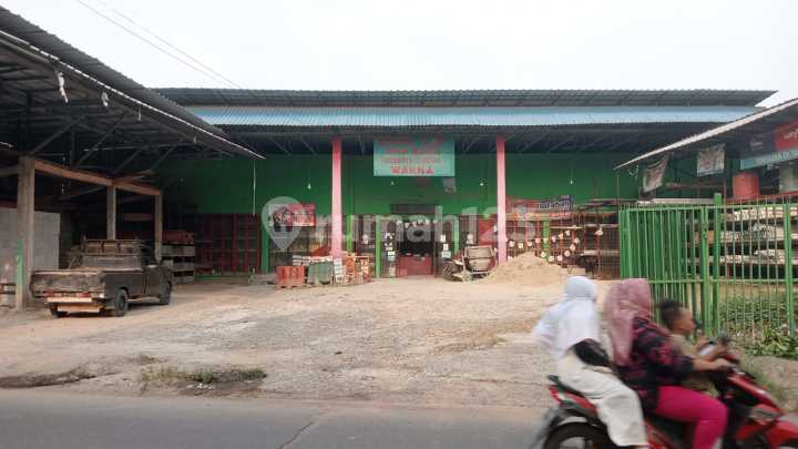 Gudang Pabrik simpang Jalan Raya Cisoka Tangerang Siap Huni