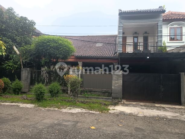 Rumah Asri Dan Terawat Di Salendro Turangga