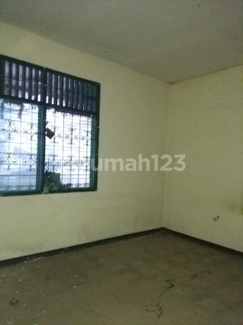 DIJUAL RUMAH KRIS KENCANA SARI BARAT - PERLU RENOV