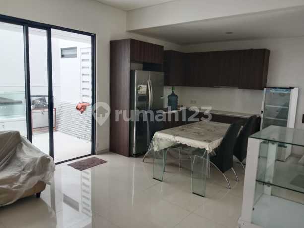 Rumah Bagus di Kebayoran Infinity Bintaro Jaya Sektor 7 Rumah Bagus di Kebayoran Infinity Bintaro Jaya Sektor 7