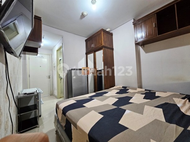 Studio Madison Park Desain Modern Minimalist Functional - Super Strategis Dekat Neo Soho Mall & Kawasan Kampus Grogol, Podomoro City, Fasilitas Kolam Renang, Jogging Track, Lapangan Basket, Gym, Billiard, Sky Garden, Evi Charger Station Studio Madison Park Desain Modern Minimalist Functional - Super Strategis Dekat Neo Soho Mall & Kawasan Kampus Grogol, Podomoro City, Fasilitas Kolam Renang, Jogging Track, Lapangan Basket, Gym, Billiard, Sky Garden, Evi Charger Station