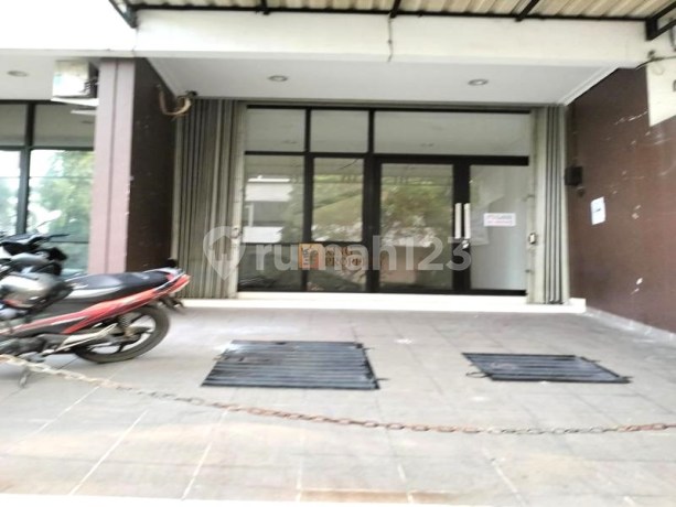 Ruko Siap Usaha di Taman Aries Meruya Utara 3,5 Lantai + Rooftop Area Puri Indah, Dekat Mall Puri Indah, Pasar Taman Aries, Rs Siloam Kebon Jeruk, Ipeka Puri Indah