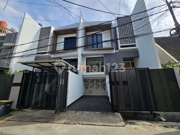 Desain Modern dan Kontemporer Rumah 2,5 Lantai di Jelambar Kavling Polri, Dekat Mall Ciputra, Royal Taruma, Pasar Jelambar, Sekolah BPK Penabur Grogol Desain Modern dan Kontemporer Rumah 2,5 Lantai di Jelambar Kavling Polri, Dekat Mall Ciputra, Royal Taruma, Pasar Jelambar, Sekolah BPK Penabur Grogol