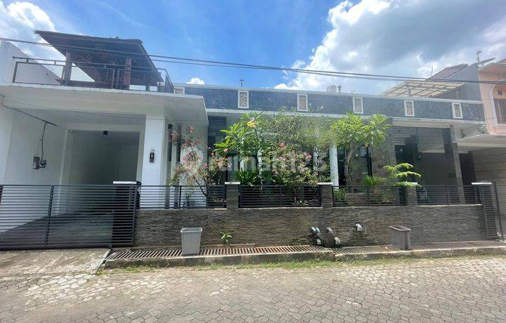 Dijual Rumah Dekat Mall dan Tol di Bumi Satria Kencana Bekasi 