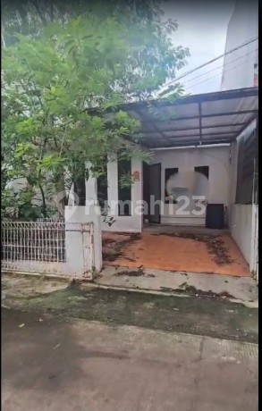 Rumah Strategis Dekat Pakuwon dan LRT di Taman Century 2 Bekasi Rumah Strategis Dekat Pakuwon dan LRT di Taman Century 2 Bekasi