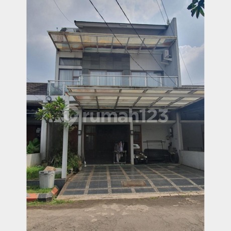 Rumah Siap Huni 3 Lantai Kmplk Akita Bojongsoang Bandung bisa KPR Rumah Siap Huni 3 Lantai Kmplk Akita Bojongsoang Bandung bisa KPR