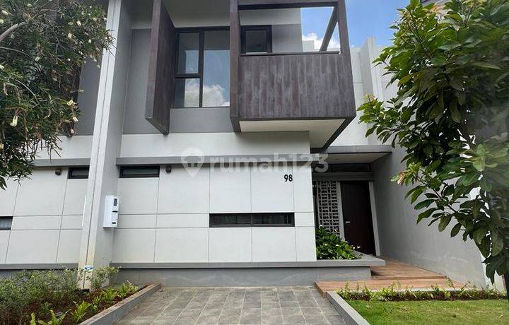 Rumah Minimalis Siap Huni di Flora Summarecon Bandung