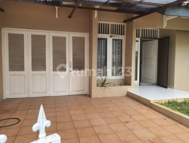 Dijual Cepat - Rumah Taman Cendana Golf Lippo Karawaci Central Dijual Cepat - Rumah Taman Cendana Golf Lippo Karawaci Central