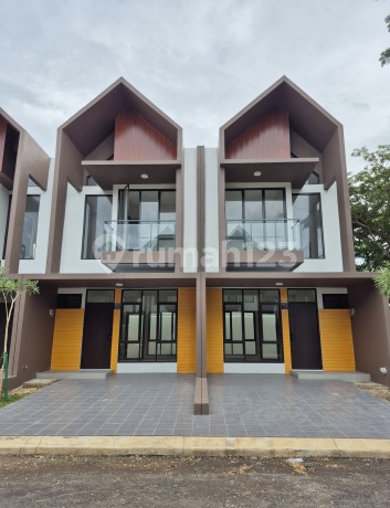 Rumah 2.lantai Royal Spring Hertasning Makassar