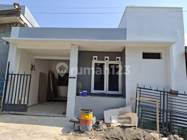 Dijual Rumah 1,5 Lantai Pudakapayung Full Renov Tinggal Masuk Siap Huni Dijual Rumah 1,5 Lantai Pudakapayung Full Renov Tinggal Masuk Siap Huni
