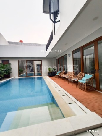 Dijual Rumah Mewah Lingkungan Nyaman Bangunan Baru