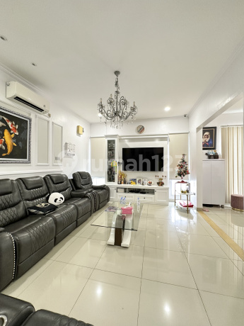 Puri Mansion Rumah 4 Lantai di Lengkapi Interior dan Kitchen Set Puri Mansion Rumah 4 Lantai di Lengkapi Interior dan Kitchen Set