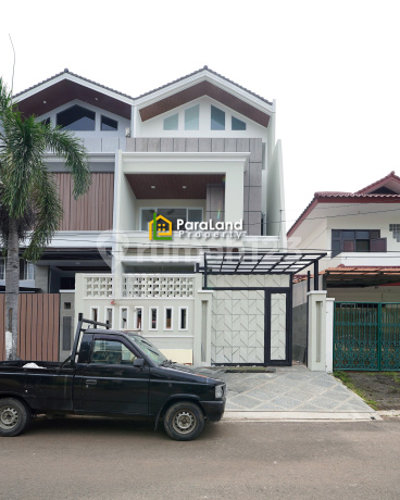 Brand New Luxury Home dengan Ensuite Bathroom di Setiap Kamar, Full Furnish & Lantai Marmer Brand New Luxury Home dengan Ensuite Bathroom di Setiap Kamar, Full Furnish & Lantai Marmer