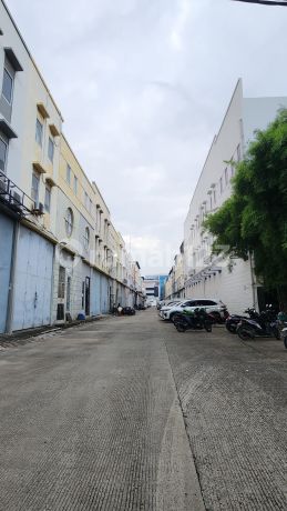 Warehouse Plus Office Tidy Ready to Occupy Integrated Center Pantai Indah Kapuk 1